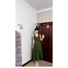 批发法式复古绿色无袖<b class='q'>连衣裙</b>子<b class='q'>女</b>装夏季2026新款海边度假气质绝美长<b class='q'>裙</b>