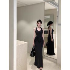 批发黑色u领无袖工字背心连衣裙女夏季辣妹收腰修身裙子气质<b class='q'>包臀</b><b class='q'>长裙</b>