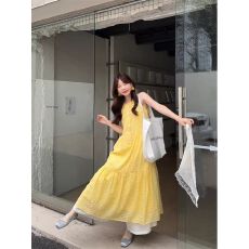 批发法式<b class='q'>无袖</b>背心黄色<b class='q'>连衣裙</b>子女夏季2026新款初夏穿搭海边度假风长裙