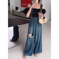 批发水洗深蓝破洞牛仔背带裤女palace宫2026年<b class='q'>秋</b>季时尚高腰阔腿长裤子