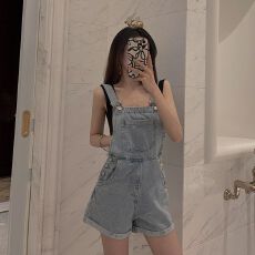 批发复古减龄牛仔<b class='q'>背带裤</b>女夏季2026新款小个子宽松高腰牛仔短裤女薄款