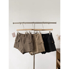 批发两粒扣高腰提臀显瘦a字毛呢短裤冬季新款韩版百搭a字阔腿裤