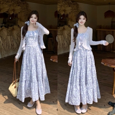 批发实拍现 2026新款大码女装 春夏装 <b class='q'>碎花</b>吊带连衣裙+紫色开衫两件套