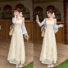 批发实拍现 2026新款大码女装 春夏装 立体花吊带连衣裙+开衫两件套