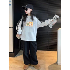 批发纯棉儿童<b class='q'>长袖</b><b class='q'>T</b><b class='q'>恤</b>秋季新款男女童潮牌三条杠百搭洋气上衣