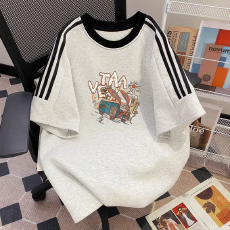 批发纯棉夏季新款中<b class='q'>大</b><b class='q'>童</b>女<b class='q'>童</b><b class='q'>短袖</b><b class='q'>T</b><b class='q'>恤</b>印花休闲圆领三条杠上衣