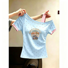 批发女童设计感波点斜肩t恤夏季新款洋气韩系多巴胺波点短袖T恤