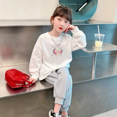 批发纯棉 带螺纹袖口女童长袖T恤新款儿童洋气圆领百搭t恤