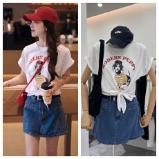 批发牛仔裙裤百搭时尚设计款牛仔裙裤带腰带+复古狗狗休闲<b class='q'>T</b><b class='q'>恤</b>