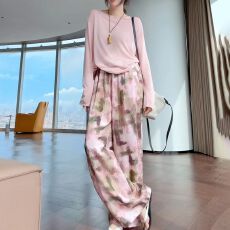 批发巨好看的<b class='q'>夏</b>装一整套气质百搭纯色长袖防晒罩衫搭配花色长裤两件套