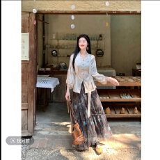 批发新中式暗纹提花V领上衣 气质雪纺半身裙两件套