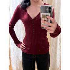 批发BMe357美式复古酒红色V领亨利衫圣诞修身打底衫纽扣正肩长袖<b class='q'>T</b>恤
