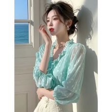 批发开春新款上衣设计感百搭超好看薄荷绿<b class='q'>波点</b><b class='q'>雪纺</b>木耳边<b class='q'>衬衫</b>女