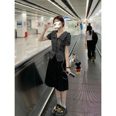 批发复古条纹翻领短袖<b class='q'>衬衫</b>女2026夏季新款设计感小众百搭泡泡袖上衣潮