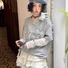 批发假两件字母印花<b class='q'>长袖</b>t恤女蕾丝袖子拼接宽松小众设计<b class='q'>情侣</b><b class='q'>灰色</b>上衣
