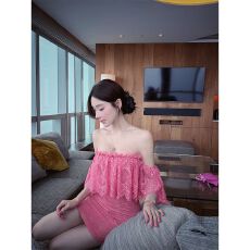 批发蕾丝镂空露背法式小众<b class='q'>连衣裙</b>露肩休闲设计短裙潮