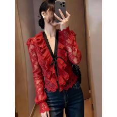 批发复古红色V领蕾丝荷叶边长袖<b class='q'>衬衫</b>女春季设计感小众高级感别致<b class='q'>上衣</b>