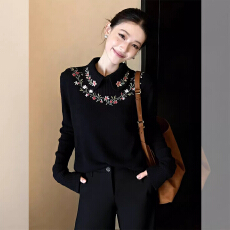 批发<b class='q'>花朵</b>刺绣黑色打底长袖T恤女2026新款冬季翻领可外穿内搭减龄上衣