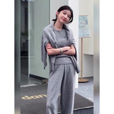 批发灰色高级感时尚休闲针织套装女<b class='q'>夏</b>季简约气质背心开衫阔腿裤三件套