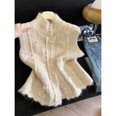 批发杏色蕾丝边拼接针织马甲背心女春季叠穿短款开衫好看外穿无袖上衣