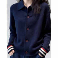 批发藏蓝色翻领<b class='q'>毛衣</b>开衫女2026冬季<b class='q'>新款</b>巨好看内搭可外穿撞色针织上衣