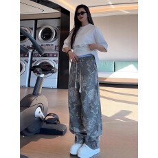 批发国风提花工艺牛仔提花弯刀牛仔裤男女春季阔腿<b class='q'>裤子</b>显瘦直筒裤