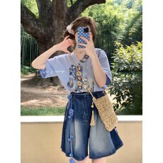 批发2026夏季韩系渐变蓝色牛仔短<b class='q'>裤</b>搭配梵高文艺风短袖<b class='q'>T</b><b class='q'>恤</b>两件套<b class='q'>装</b>女