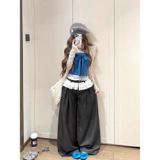 批发2026新款温柔甜酷风碎花上衣+蓝色修身抹胸+高腰阔腿<b class='q'>长裤</b>三件套装