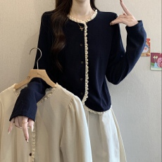 批发实拍胖MM2025秋冬新款设计感小香风圆领短款木耳边撞色针织开衫