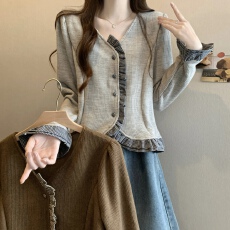 批发实拍大码女装2026<b class='q'>春</b>季新款设计感拼接木耳边短款时尚长袖针织开衫