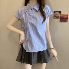 批发实拍<b class='q'>大码</b>女装2026夏季新款小众时尚Polo领系带设计感条纹短袖衬衫