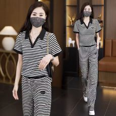 批发条纹运动v领拼接套装女<b class='q'>夏</b>季新款大码洋气减龄小衫休闲裤子一整套