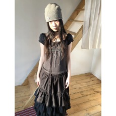 批发ang:project 1/24古早感<b class='q'>波点</b>方领泡泡袖压褶蕾丝边上衣 配围脖