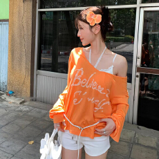 批发原版做法V领露肩橘色防晒罩衫宽松字母长袖T恤