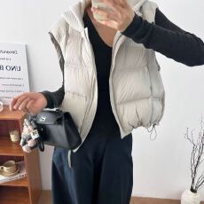 批发2026秋冬季新款女士韩系时尚简约针织连帽羽绒棉马甲保暖外穿背心