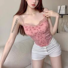 批发吊带胸垫v领网纱甜美温柔风上衣气质高级轻奢网红2025时髦百搭ins