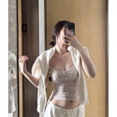 批发新款甜美<b class='q'>碎花</b>收腰吊带背心短款辣妹风2025年修身显瘦内搭<b class='q'>上衣</b>