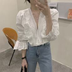 批发宫廷风衬衫女春秋<b class='q'>韩国</b>木耳荷叶边设计感小众蕾丝拼接法式v领上衣