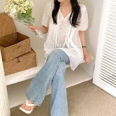 批发法式设计感镂空蕾丝夏季娃娃衫宽松短袖衬衫2025泡泡袖白色上衣女