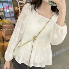 批发东大门<b class='q'>韩版</b>花朵刺绣长袖<b class='q'>衬衫女</b>春夏修身显瘦百搭减龄甜美方领上衣