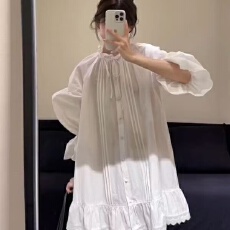 批发高级感气质蕾丝拼接<b class='q'>灯笼袖</b>连衣裙女2025秋季法式气质宽松显瘦短裙