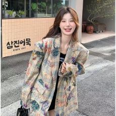 批发涂鸦印花小西装外套女春秋新款韩系设计感时尚炸街宽松休闲<b class='q'>小</b><b class='q'>西服</b>