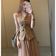 批发温柔优雅气质两件套女2026夏季新款高级感显瘦无袖马甲<b class='q'>半身裙</b>套装