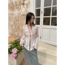 批发杏色雪纺防晒<b class='q'>衬衫</b>女装春夏<b class='q'>修身</b>长袖<b class='q'>衬衣</b>v领不规则设计感小众上衣