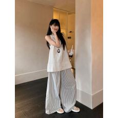 批发韩系时尚简约条纹阔腿裤<b class='q'>套装</b>休闲宽松显瘦百搭2026年新款两件套女