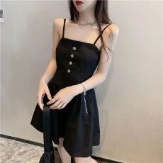 批发2026夏季新款温柔风可盐可甜一字肩连衣裙小个子收腰显瘦中无肩带