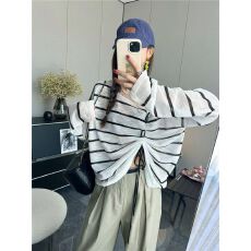 批发夏季针织防晒衣长袖T恤女新款宽松休闲百搭条纹短款上衣防晒罩衫