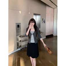 批发260克人棉设计感假两件拼接中袖<b class='q'>T</b><b class='q'>恤</b>女2026年秋季修身显瘦百搭上衣