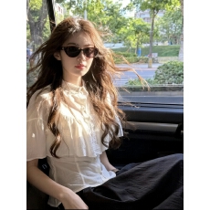 批发法式白色荷叶边<b class='q'>衬衫</b><b class='q'>女</b>夏2026设计感小众淡人高知穿搭别致<b class='q'>短袖</b>上衣