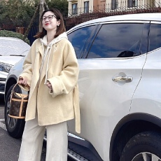 批发设计感腰带黄色短款毛呢外套女秋冬季宽松小个子羊毛双面呢子大衣